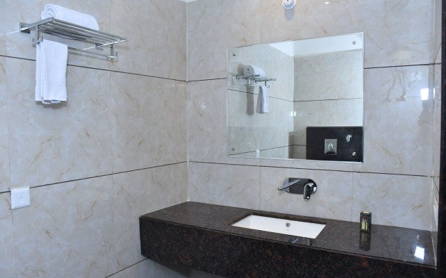 Hotel Bhagyaraj Palace - Best Hotel In Kanpur