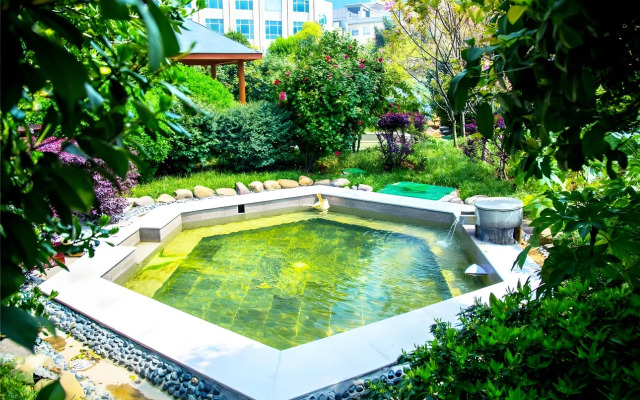 Dolton Changsha Spa Hotel