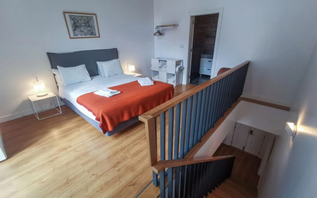 Fanqueiros Apartment