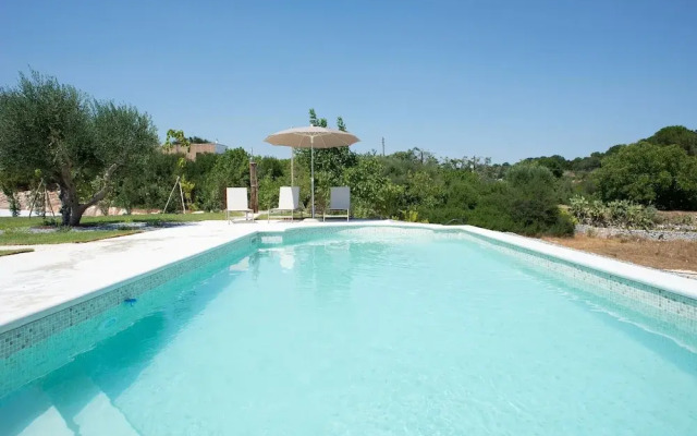 Idyllic Home With Pool Near Cisternino