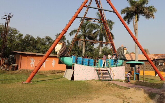 OYO 30450 Aamrapaali Water Park