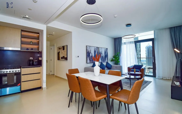 2bedroom Apt in Burj Crown