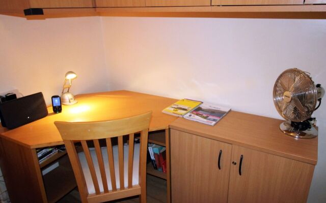 Atholl Rd Self Catering - 127 Central Location
