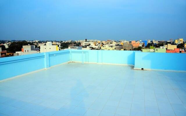 Sri Apartment 2BHK For Familys Couples Parking A1