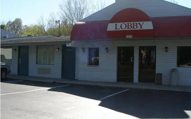 Red Carpet Inn Greensboro