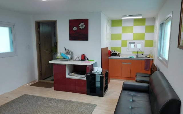 Hongcheon Daebakine Pension