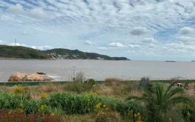 Weicheng Holiday Hotel
