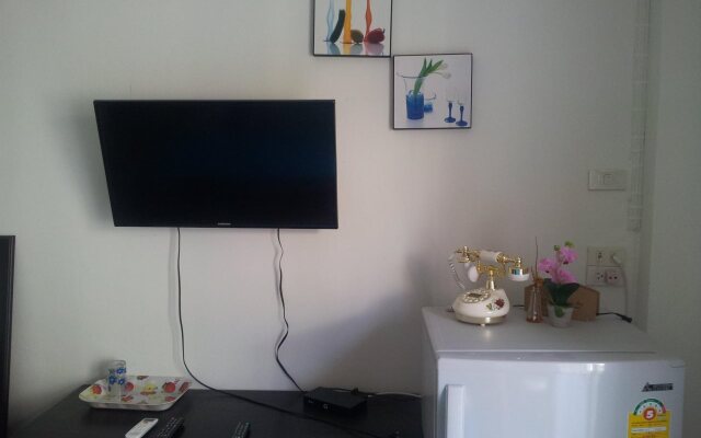 Bangsean Room Female Dormitory