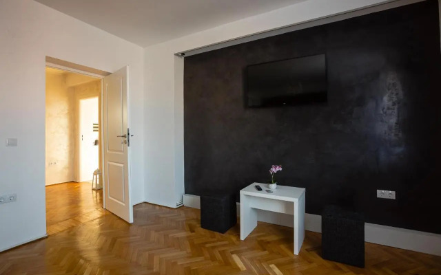 White Spacious Apartment