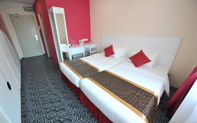 OYO 89848 Link Boutique Hotel