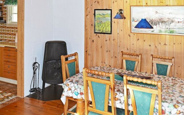 4 Person Holiday Home in Laupstad