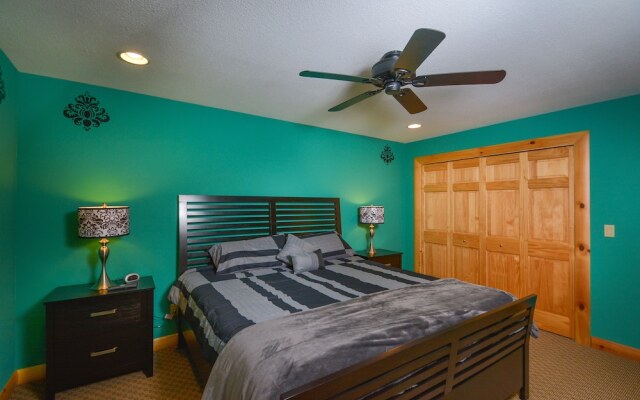 Boulder Escape 5 Bedroom House