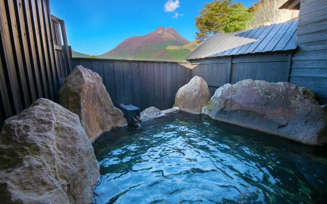 Yufuin Bath Satoyamasafu