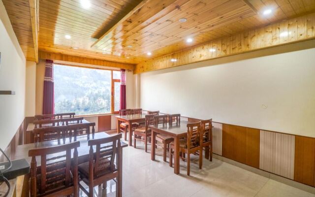 FabHotel Castle Rock Vashisht