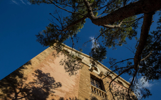 Petit Hotel Hostatgeria La Victoria