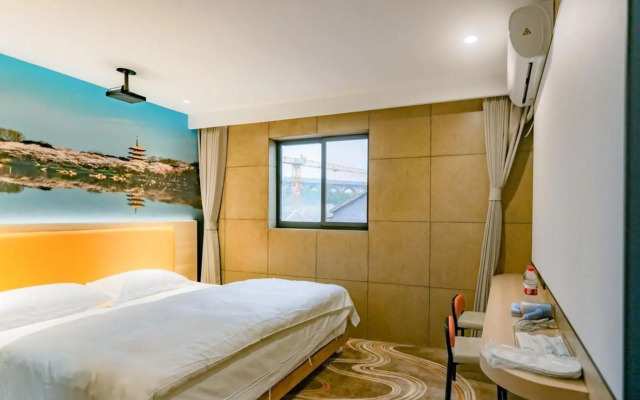 Sunshine 98 Hostel (Wuhan Hubu Lane)