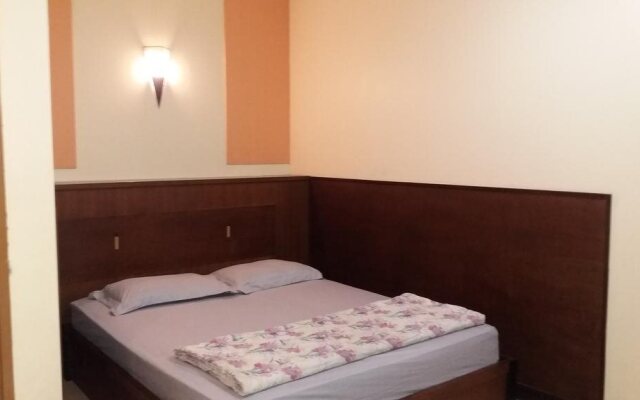 Candi View Hotel