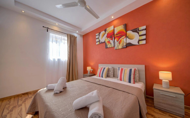 Sliema Ferries 2-bedroom Apt with views