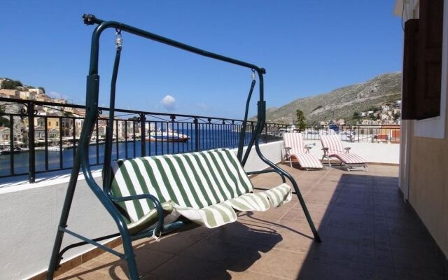 Captain's Suites