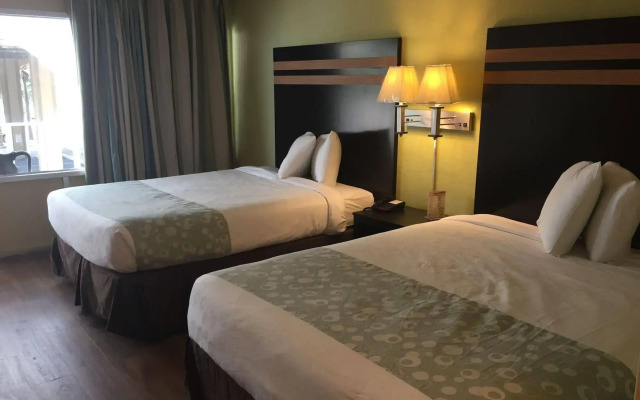 Blu Atlantic Oceanfront Hotel & Suites