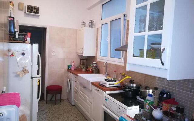 Vintage apartment KOLONAKI