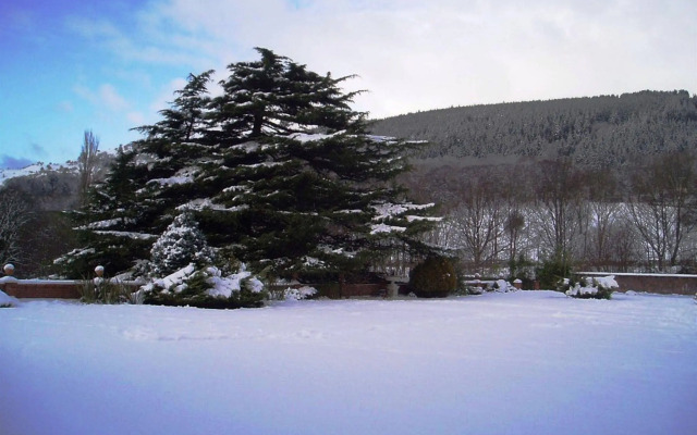 Bryn Howel Hotel