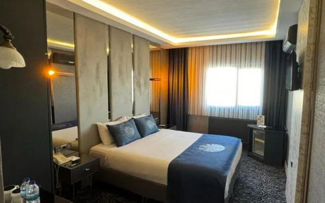 Bç Ruby Hotel