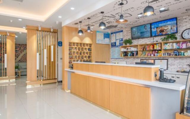 Pengmei Hotel (Wuxi Yixing Longbeishan Forest Park1287207)