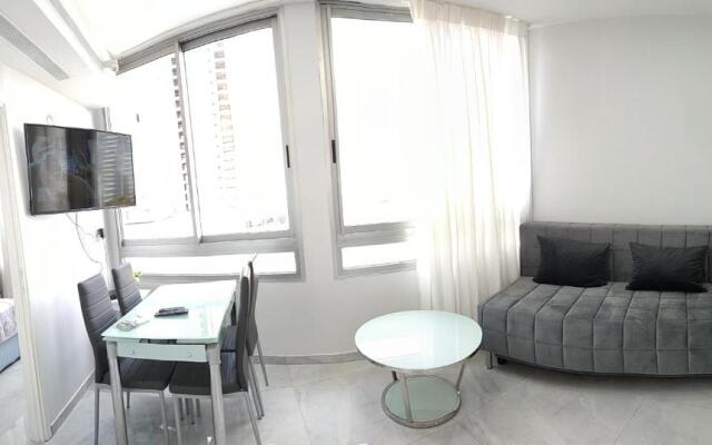 apart hotel tlv/bat yam beach front 834