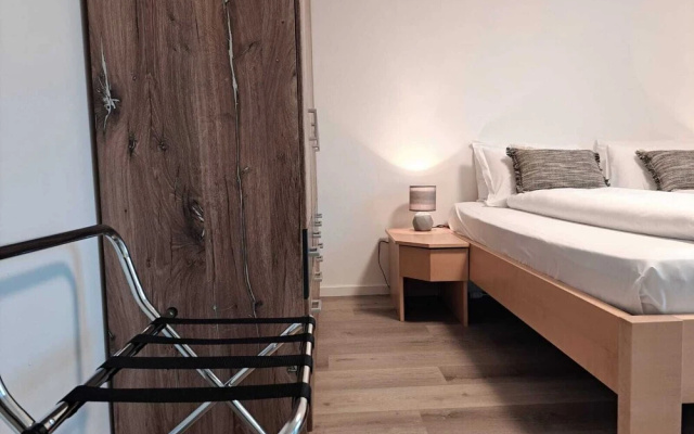 Luisiana – Guest Rooms – Minusio