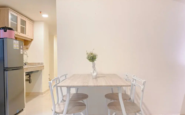 Relaxing And Cozy 2Br At Meikarta Apartment