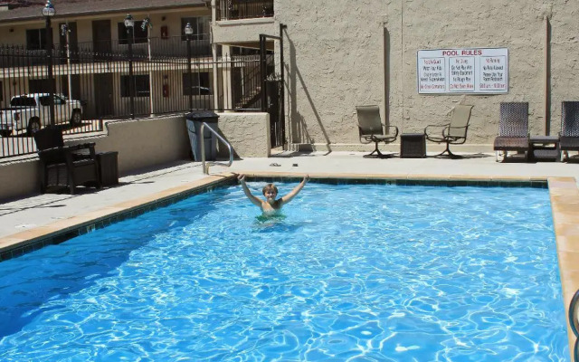 Bowen Motel