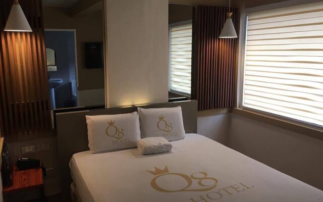 Q8 Hotel