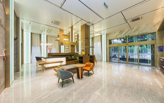 Ibis Styles Hotel (Chaozhou Avenue Archway Branch)