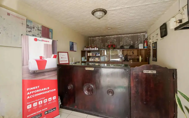 RedDoorz near Ngarai Sianok Bukittinggi