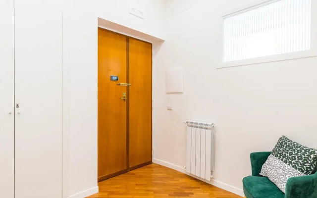 Stanzione Classy Flat at Vomero Central