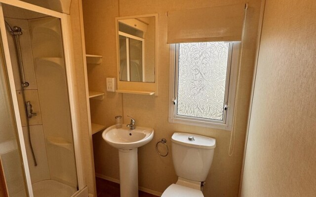 3 Bedroom, pet Friendly, Lyons Winkups, Towyn