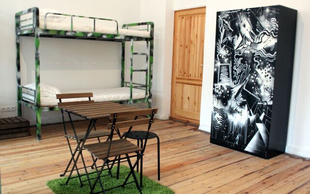 Hostel B&B&B&B&B - Adult Only