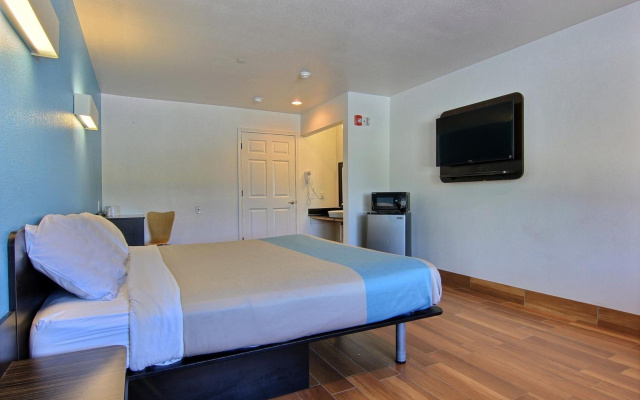 Motel 6 Rockport, TX