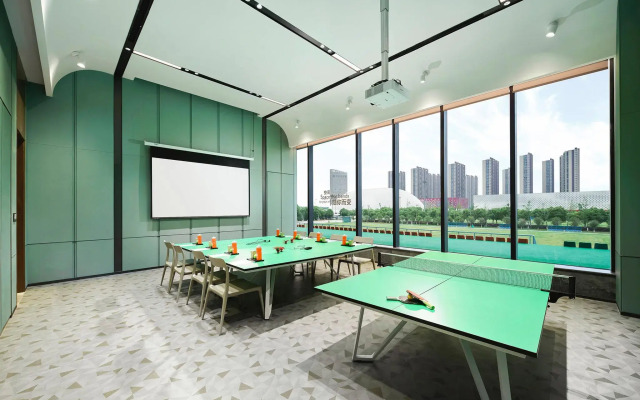 Even Hotels Nanjing Yangtze River by IHG