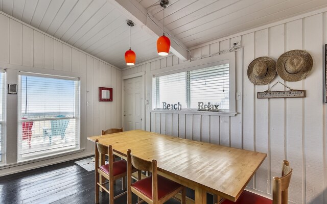 Beachfront Charm - 3 Br Home