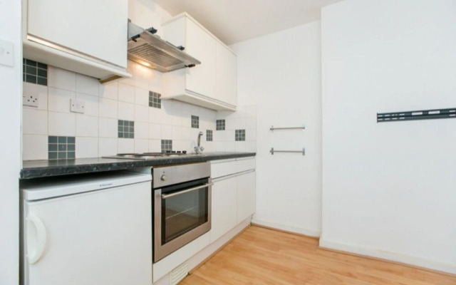 Eson2 - 1 bedroom flat next to Oxford Street