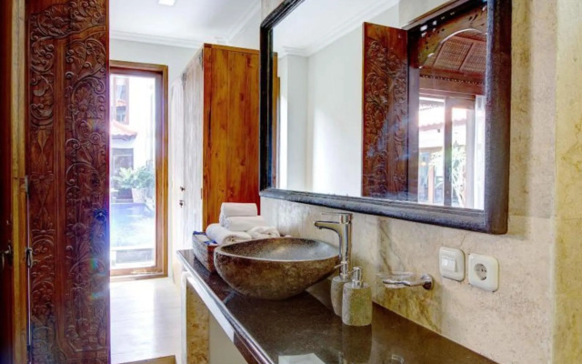 Hastinapura Residence