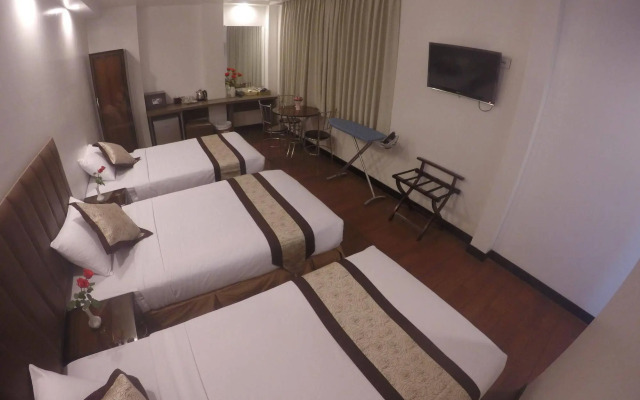 High Five Hotel