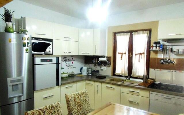 Elba- Family Friendly House