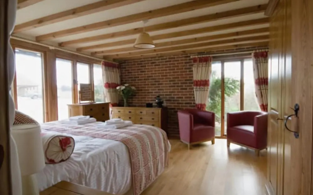 Frasers At Coldharbour Farm