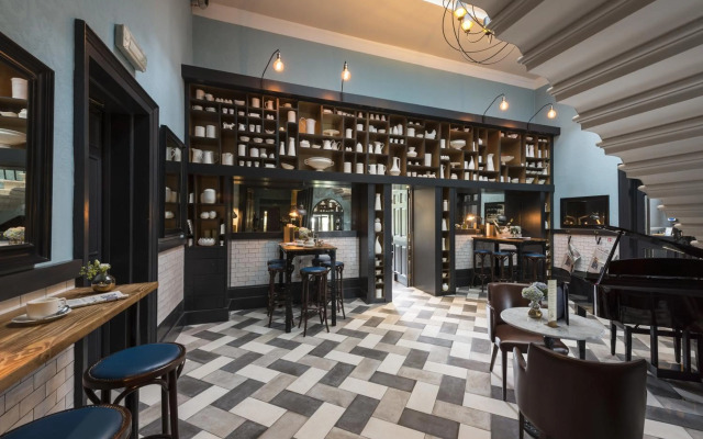 The Churchill Hotel