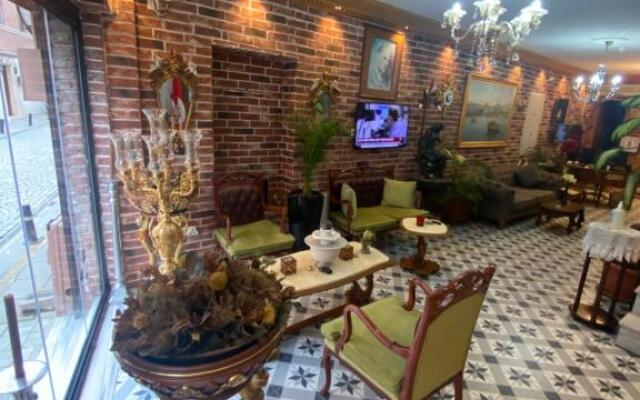 Bosphorus Bridge Hotel