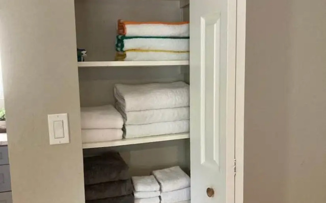 Sandy Toes Getaway in Kona