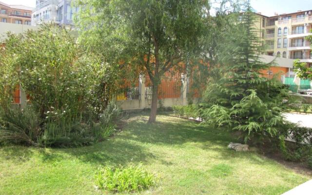 SB Rentals Apartments in Royal Dreams Complex